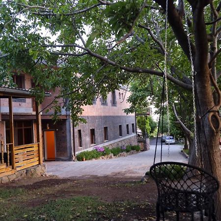 Old Byurakan Gouest House מראה חיצוני תמונה