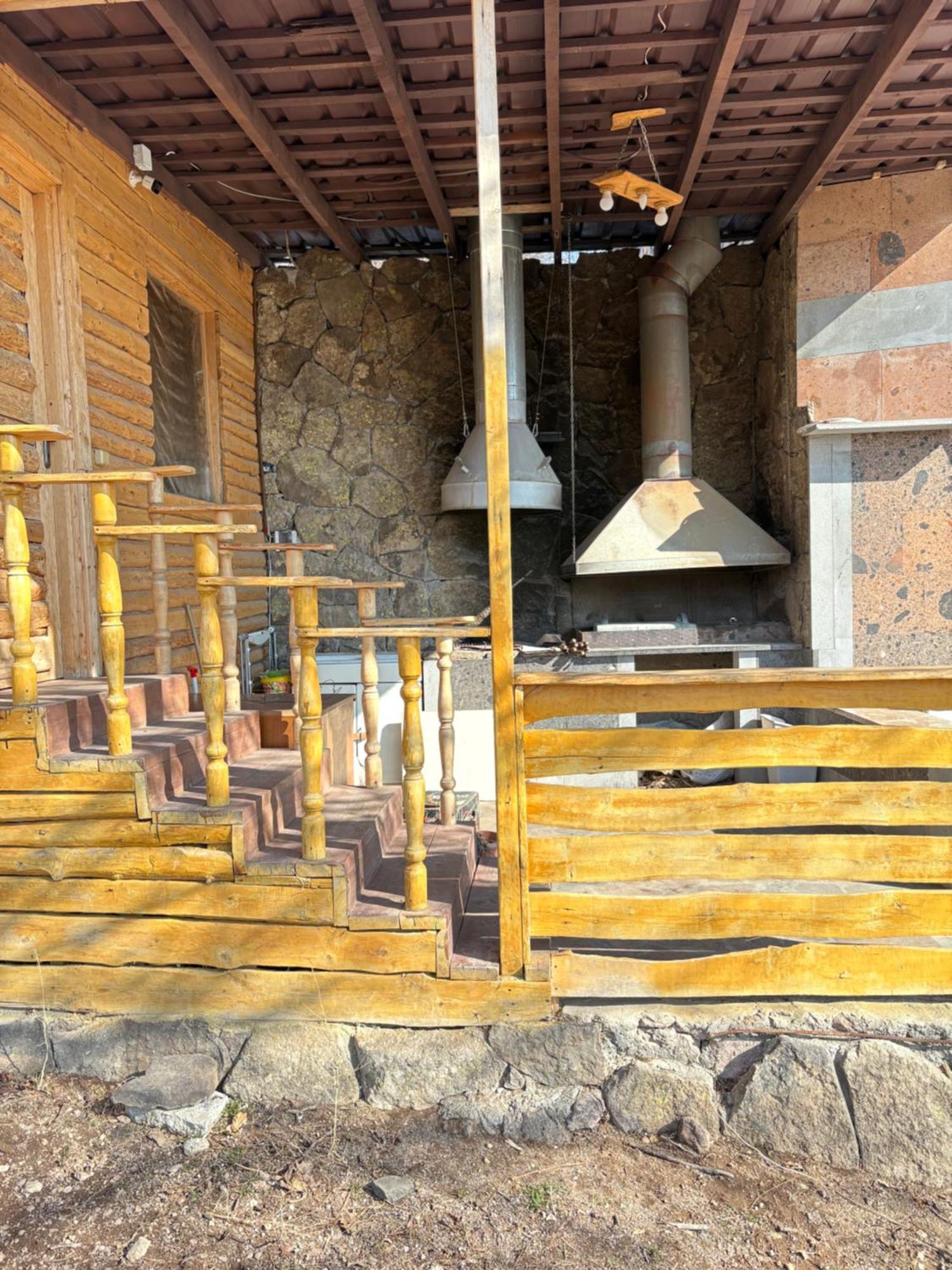 Old Byurakan Gouest House מראה חיצוני תמונה